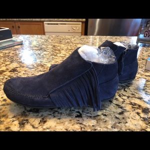 Minnetonka suede bootie